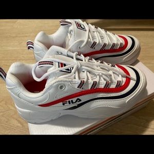 FILA RAY (BRAND NEW)